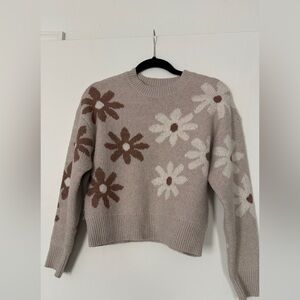 🩵 4 for $25 Freshman Floral Sweater - Cream and Brown